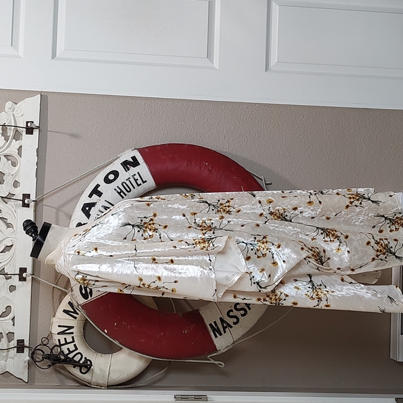 Anthropologie Floreat Velvet Dandelion Kimono - Picture 7 of 10